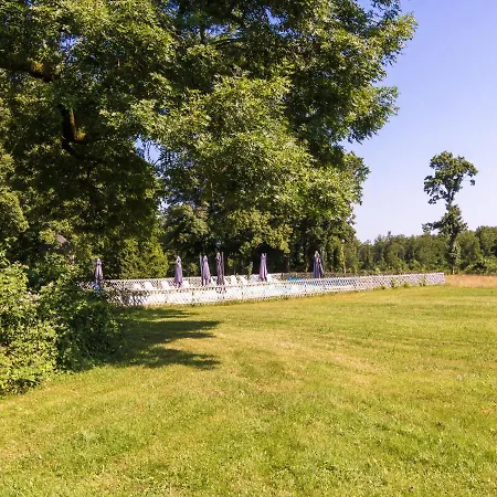 Heritage In Chaleix With Garden