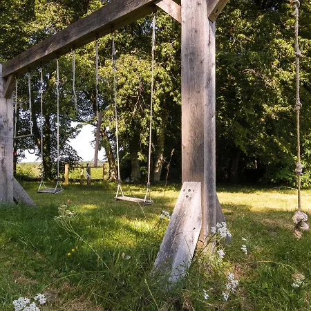Heritage In Chaleix With Garden Holiday home